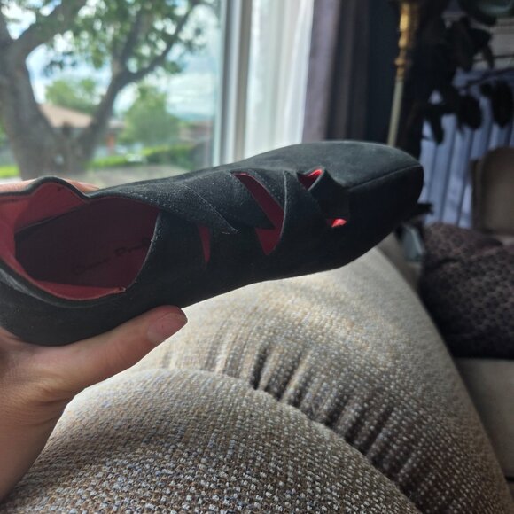 Unique Heels - Picture 2 of 4